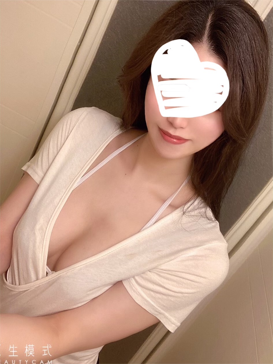 芹沢 じゅり