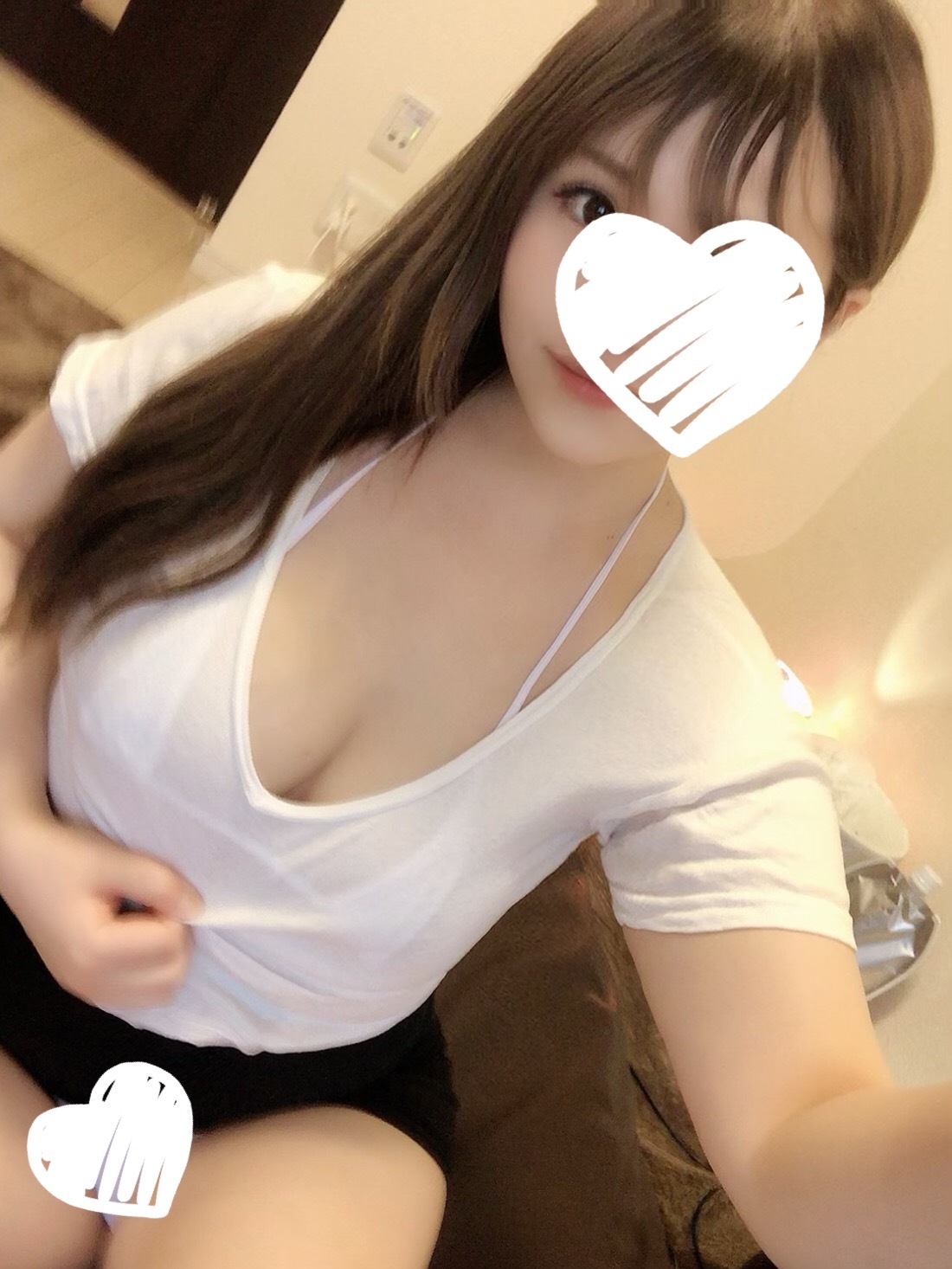 安達 ゆうか